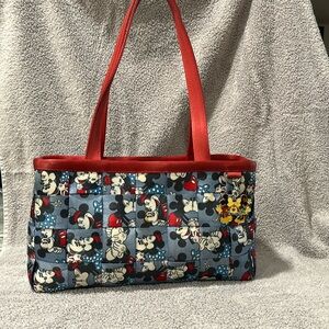 Disney Harvey seatbelt bag
